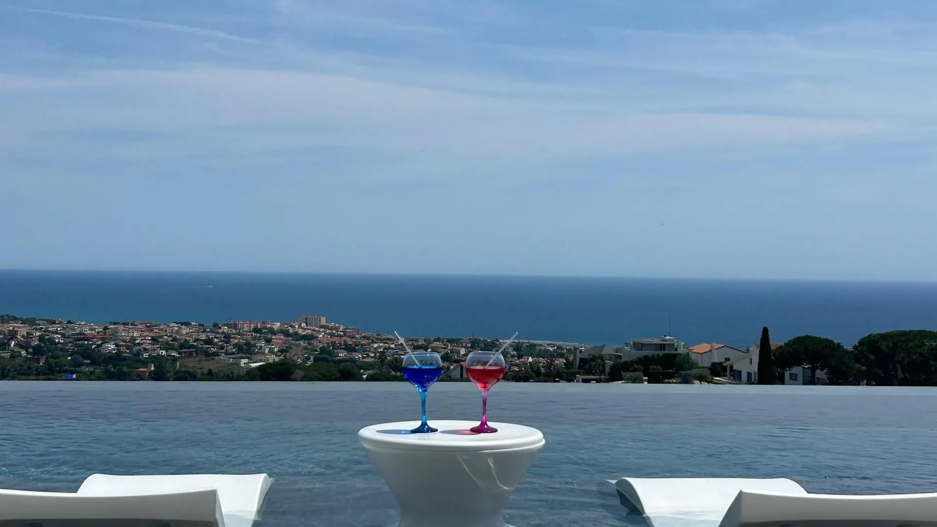 Villa Infinity Barcelona Alella