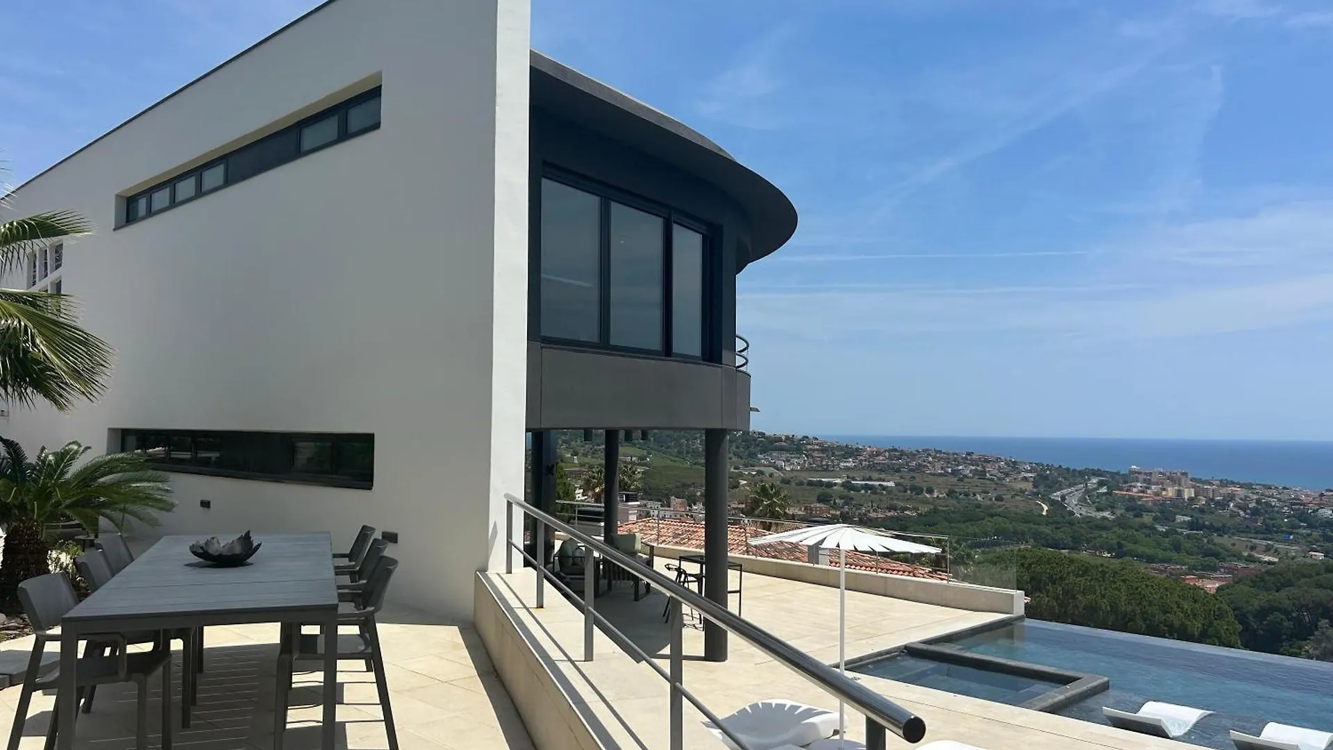 Villa Infinity Barcelona Alella